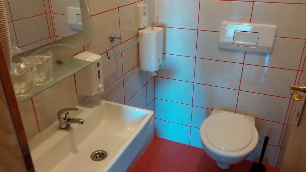 Rooms Du-Na Zagabria Esterno foto