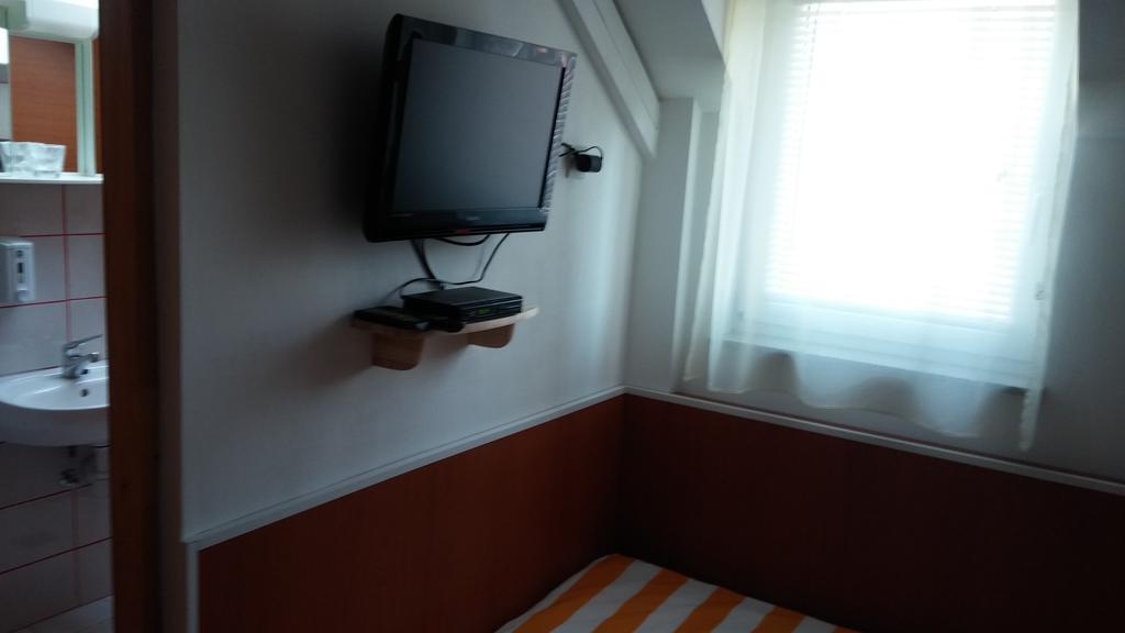Rooms Du-Na Zagabria Esterno foto