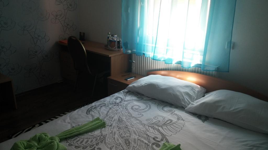 Rooms Du-Na Zagabria Esterno foto