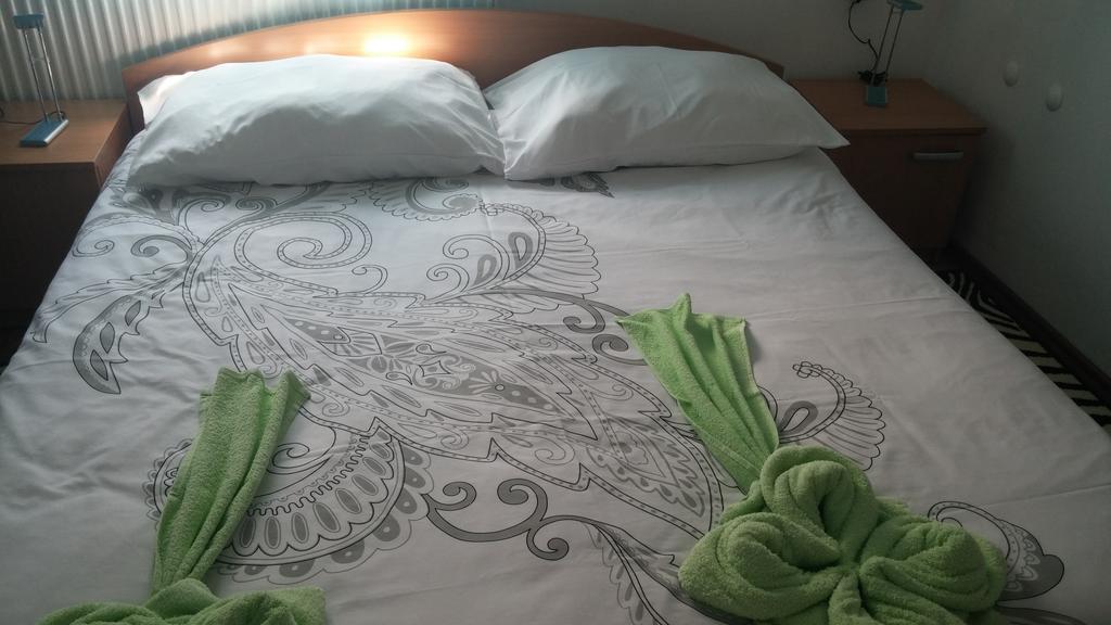 Rooms Du-Na Zagabria Esterno foto