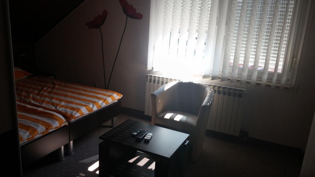 Rooms Du-Na Zagabria Esterno foto